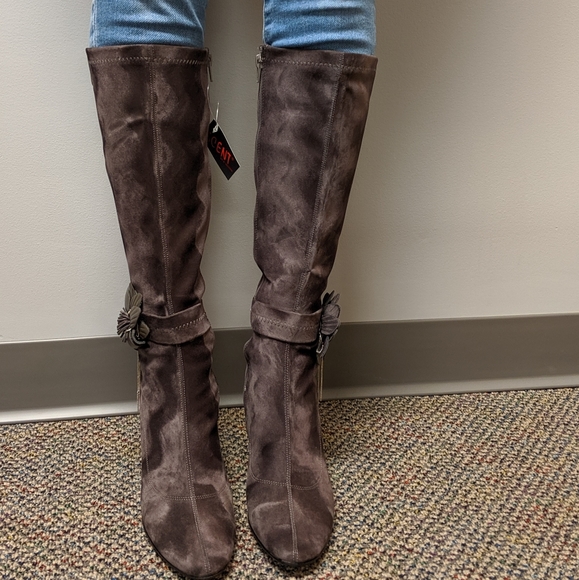 Scent of a woman | Shoes | Suede Grey Knee High Boots | Poshmark